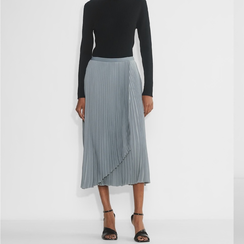 Aritzia Babaton Ladder Skirt